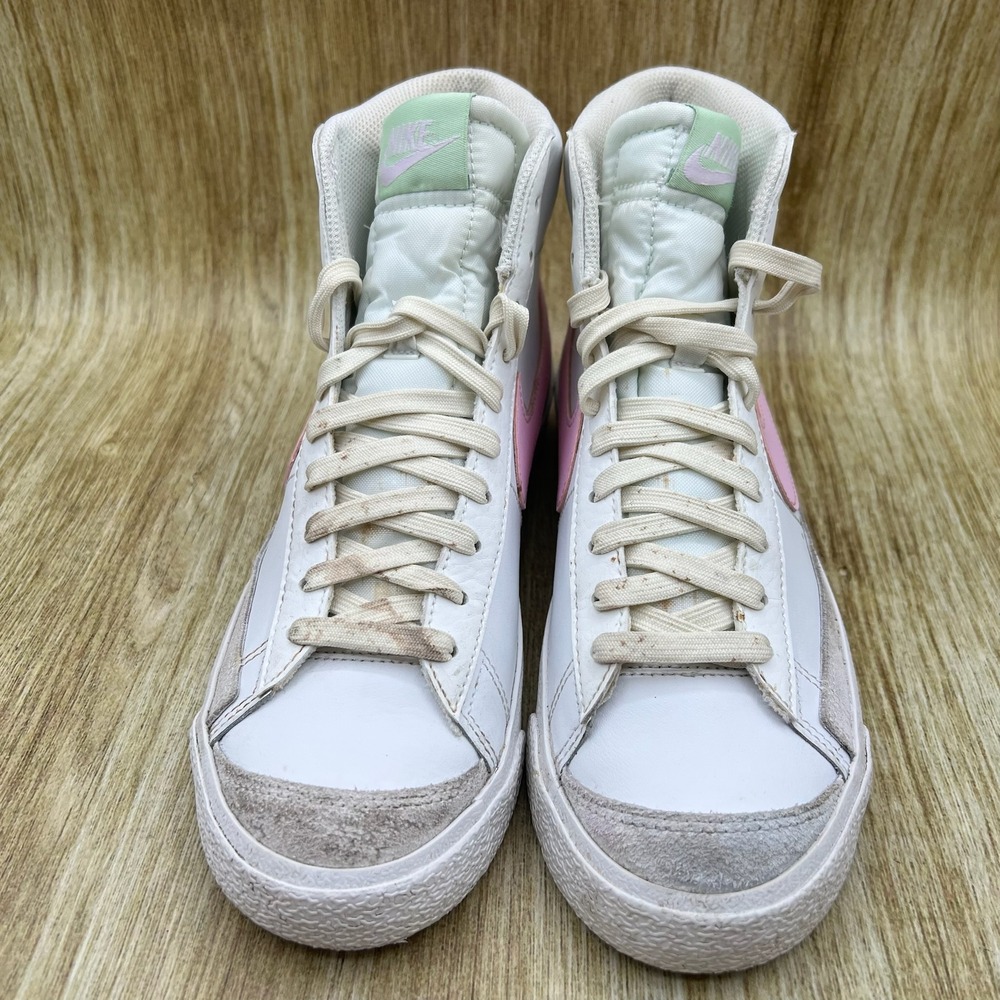 Nike Blazer Mid 77 Women's Size 7.5 White Pink High Top Sneakers DA4086-106 - Picture 2 of 10